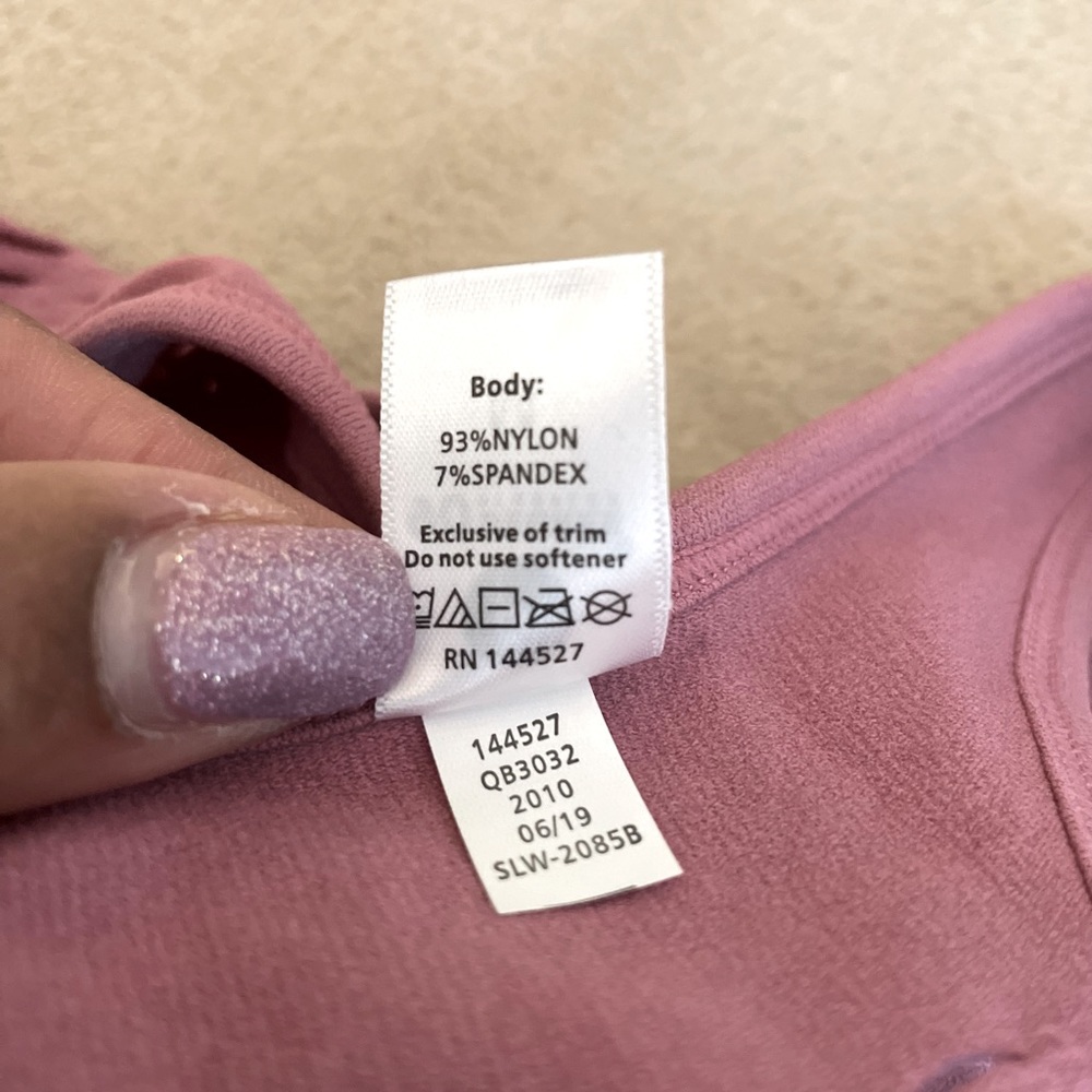 ***SOLD***90 Degree by Reflex Textured Seamless Crop Top - Size M - Picture 9 of 9